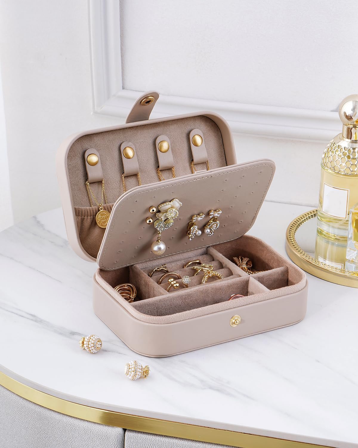 Jewelry Travel Case, Portable Travel Jewelry Box for Women, PU Leather, Snap Closure, Jewelry Holder Organizer Travel Essentials, Green