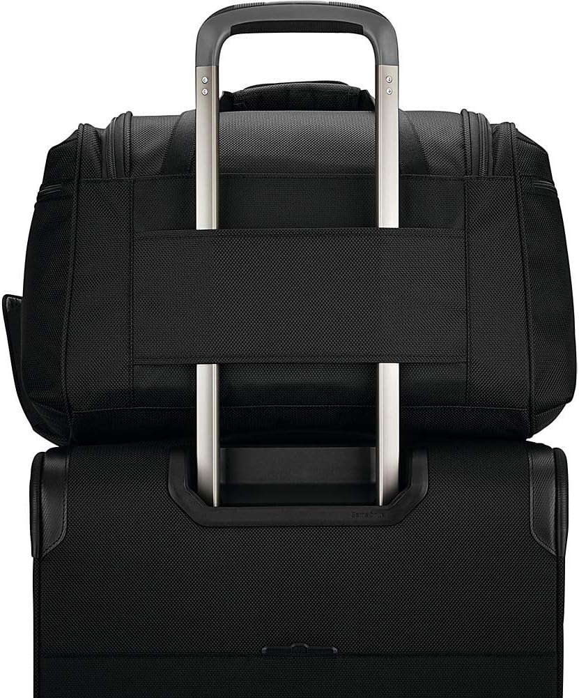 Lineate Softside Expandable Luggage with Spinner Wheels, Carry-on, Cedar Green