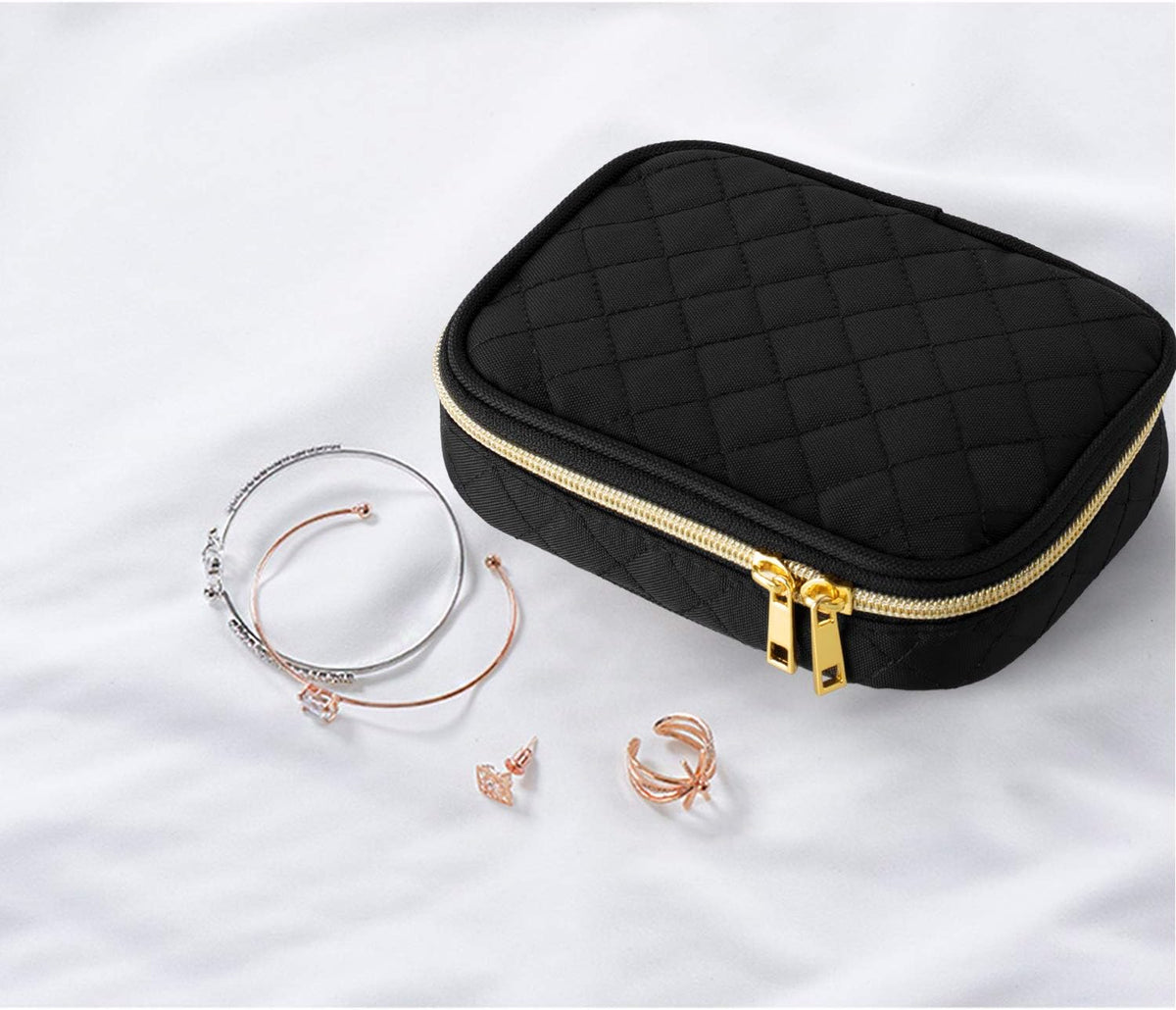Small Jewelry Travel Case, Portable Jewelry Organizer Bag for Earrings, Necklace, Rings and More (Small, Quilted- Black)