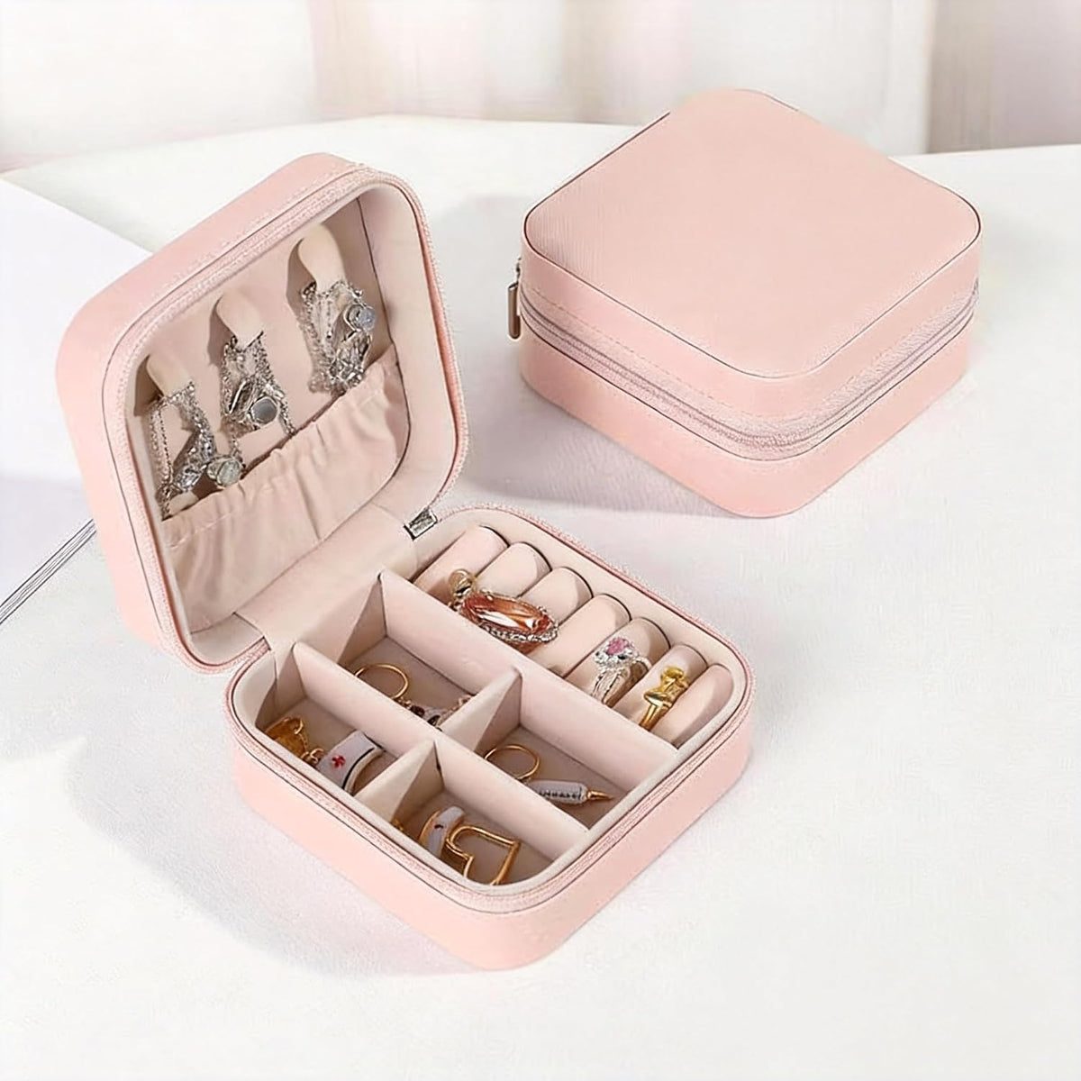 Travel Jewelry Case, Mini Portable Jewelry Travel Boxes, Jewelry Organizer for Rings, Earrings, Pendants, Necklaces, Lipsticks, Etc. (Pink)