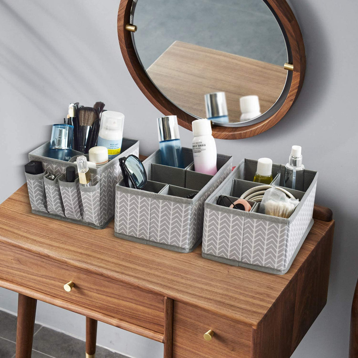 Cosmetic Storage Bins Makeup Organizer, Adjustable Multifunction Storage Box Desk Drawer Divider for Makeup Brushes, Bathroom Countertop or Dresser, Set of 4