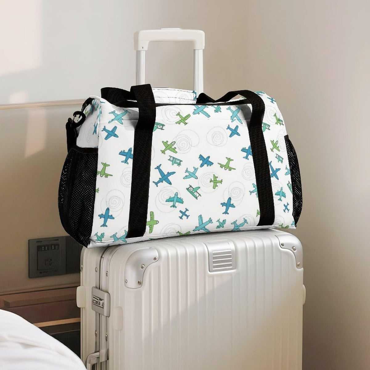 Travel and Gym Bag Duffel Easy Access Design Sports Weekender Overnight Carry On