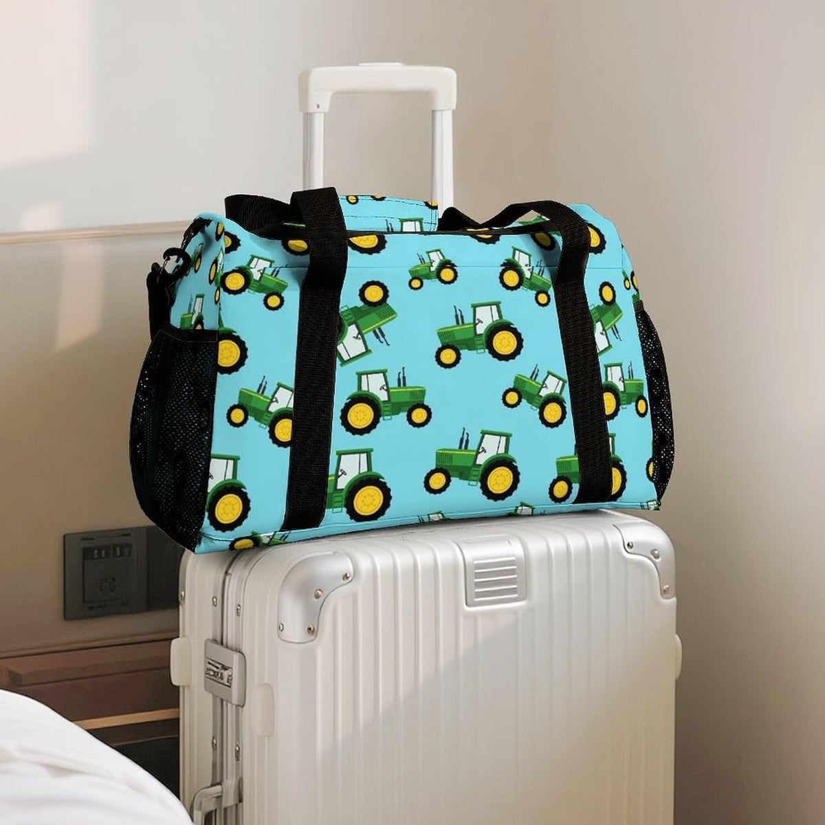 Travel and Gym Bag Duffel Easy Access Design Sports Weekender Overnight Carry On