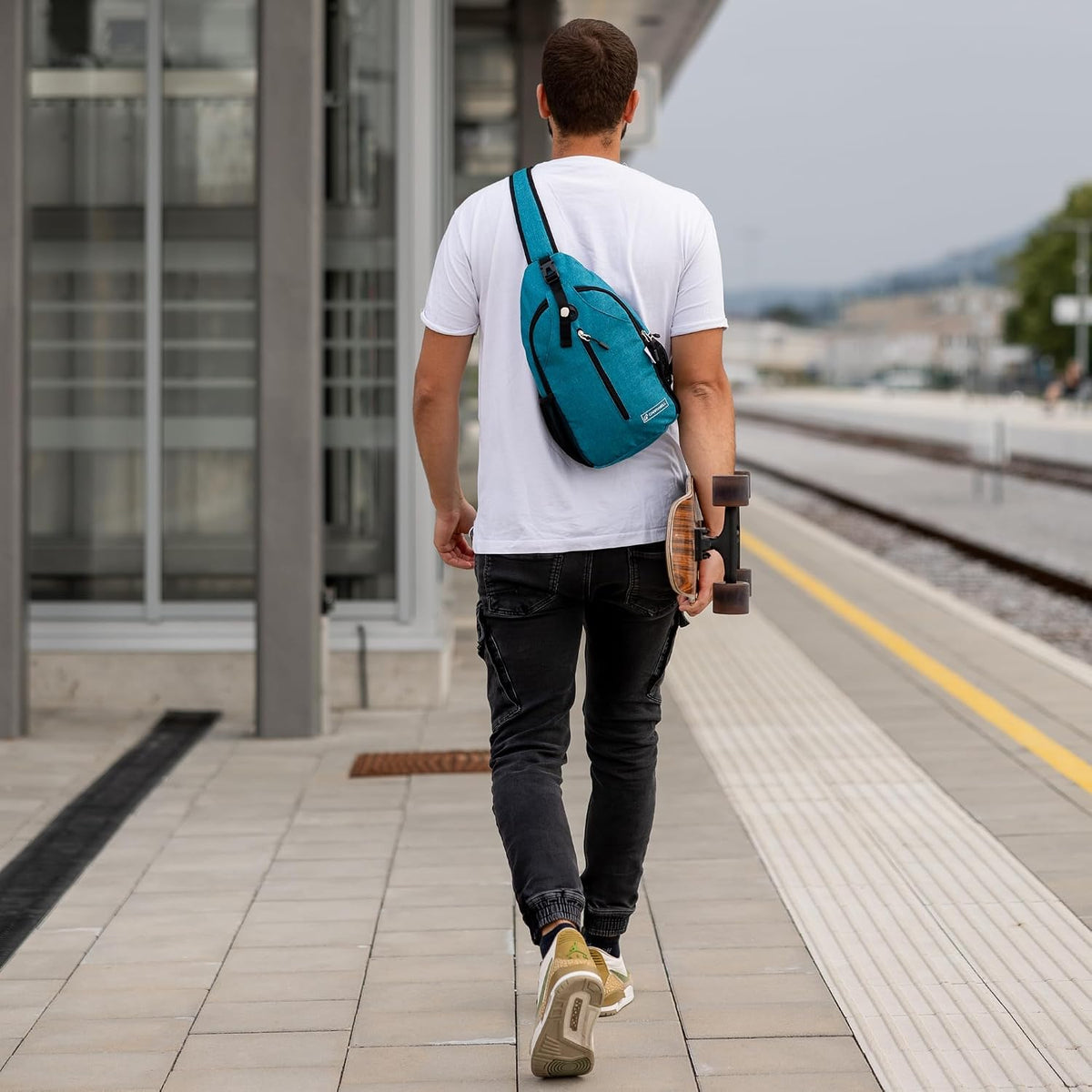 (Not Made In China) Crossbody Sling Backpack, Small Daypack For Travel, Hiking, Anti-Theft Chest Bag, Lightweight