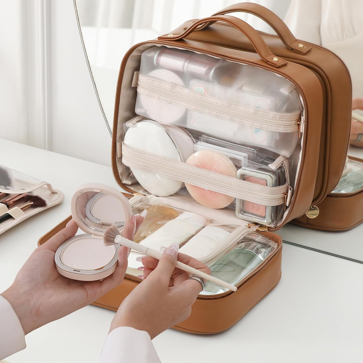 Travel Toiletry Bag for Women, Makeup Bag& Cases, Waterproof Makeup Organizer Cosmetic Bag with Compartments,Portable Make Up Bag for Travel Size Toiletries,Skincare,Brushes Set,Black