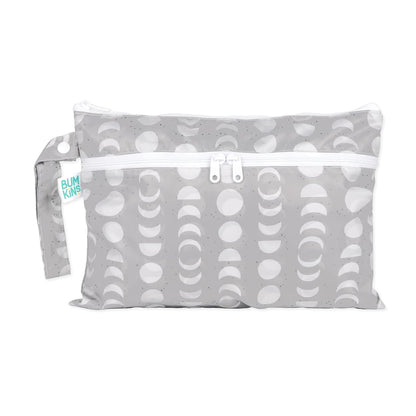 Waterproof Wet Bag for Baby, Travel, Swim Suit, Cloth Diapers, Pump Parts, Pool, Beach, Gym Clothes, Toiletry, Hook to Stroller, Daycare, Zip Reusable Wetdry Pack, 2-pk Palm Trees, Beige Check - Colors B