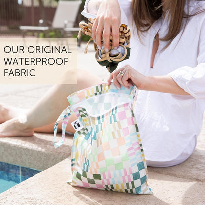 Waterproof Wet Bag for Baby, Travel, Swim Suit, Cloth Diapers, Pump Parts, Pool, Beach, Gym Clothes, Toiletry, Hook to Stroller, Daycare, Zip Reusable Wetdry Pack, 2-pk Palm Trees, Beige Check - Colors B
