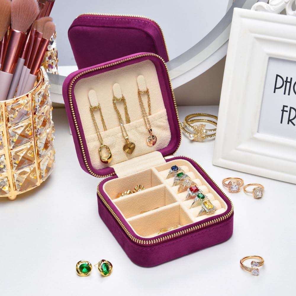 Small Travel Jewelry Case, Mini Tiny Plush Velvet Jewelry Box for Women and Girls, Pocket Size Jewelry holder organizer for Rings Earrings and Small Items(Avocado Green)