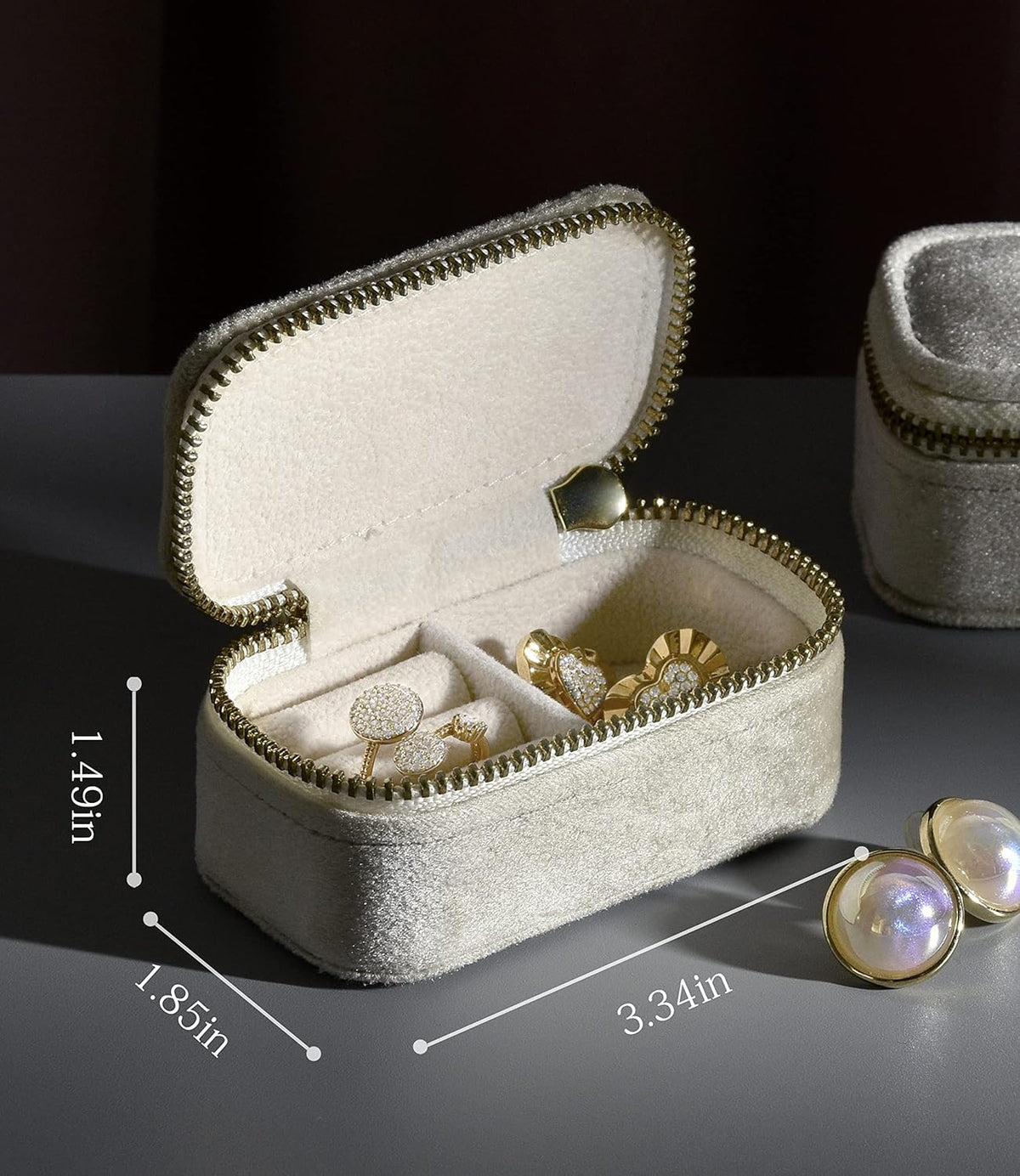 Small Travel Jewelry Case, Mini Tiny Plush Velvet Jewelry Box for Women and Girls, Pocket Size Jewelry holder organizer for Rings Earrings and Small Items(Avocado Green)