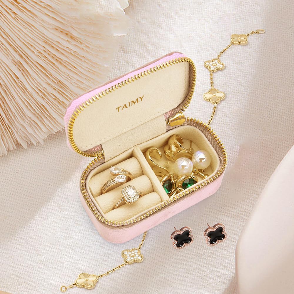 Small Travel Jewelry Case, Mini Tiny Plush Velvet Jewelry Box for Women and Girls, Pocket Size Jewelry holder organizer for Rings Earrings and Small Items(Avocado Green)