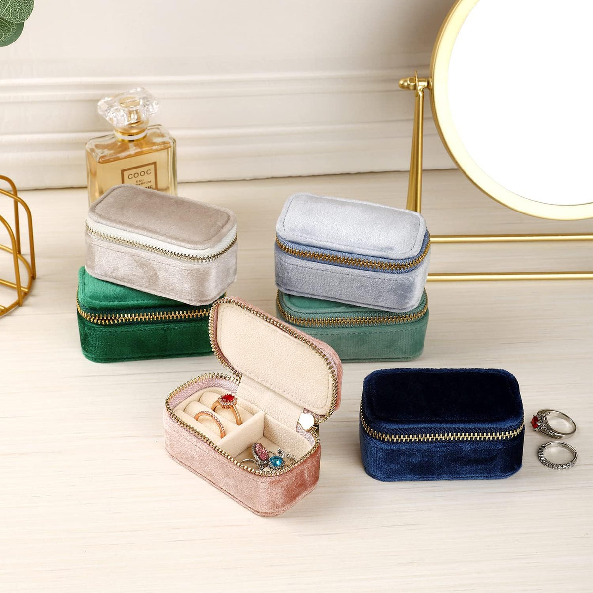 Small Travel Jewelry Case, Mini Tiny Plush Velvet Jewelry Box for Women and Girls, Pocket Size Jewelry holder organizer for Rings Earrings and Small Items(Avocado Green)