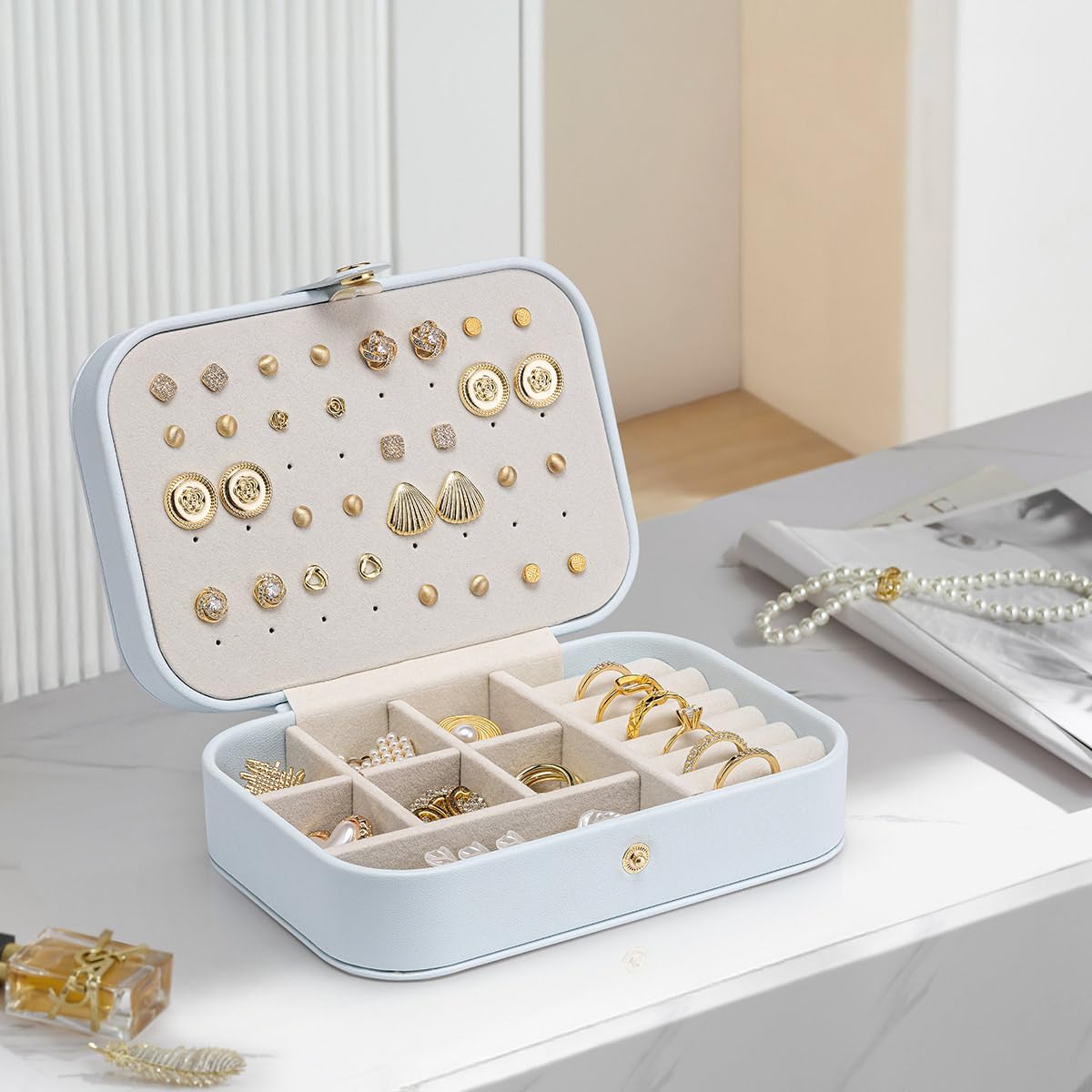 Travel Jewelry Case for Women Girls, Gifts for Mother, PU Leather Small Jewelry Box for Rings, Necklaces, Bracelets, Earring Holder Organizer Storage for Travel Essentials - Beige