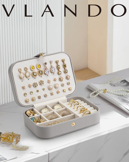 Travel Jewelry Case for Women Girls, Gifts for Mother, PU Leather Small Jewelry Box for Rings, Necklaces, Bracelets, Earring Holder Organizer Storage for Travel Essentials - Beige