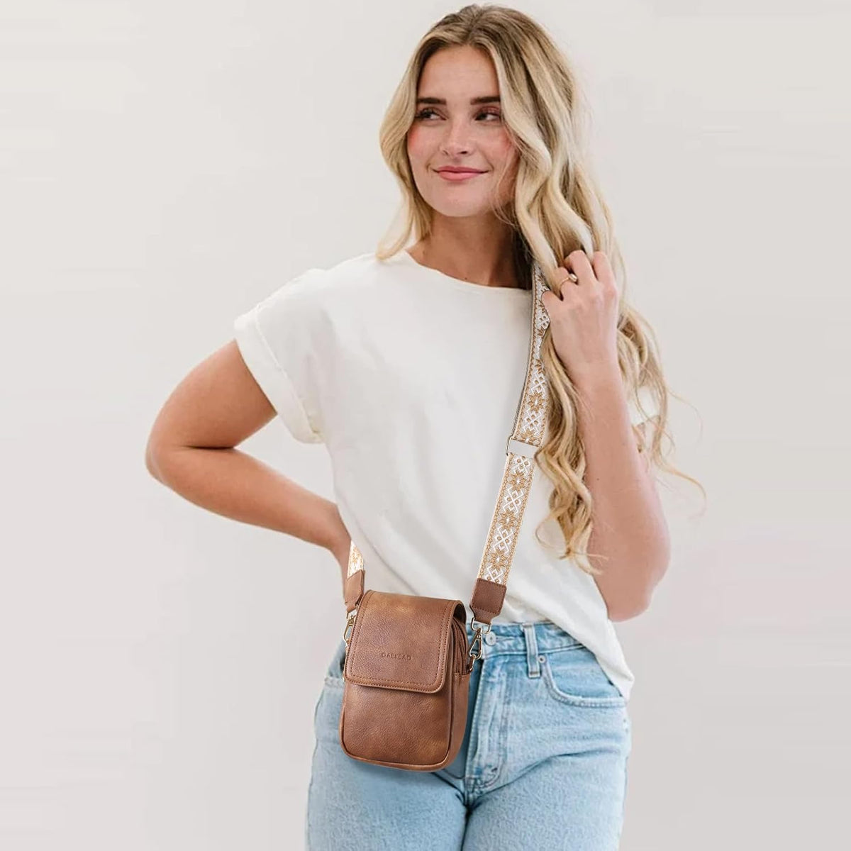Small Crossbody Bags for Women Leather Cell Phone Purse Bag Wallet with RFID Blocking Credit Card Slots