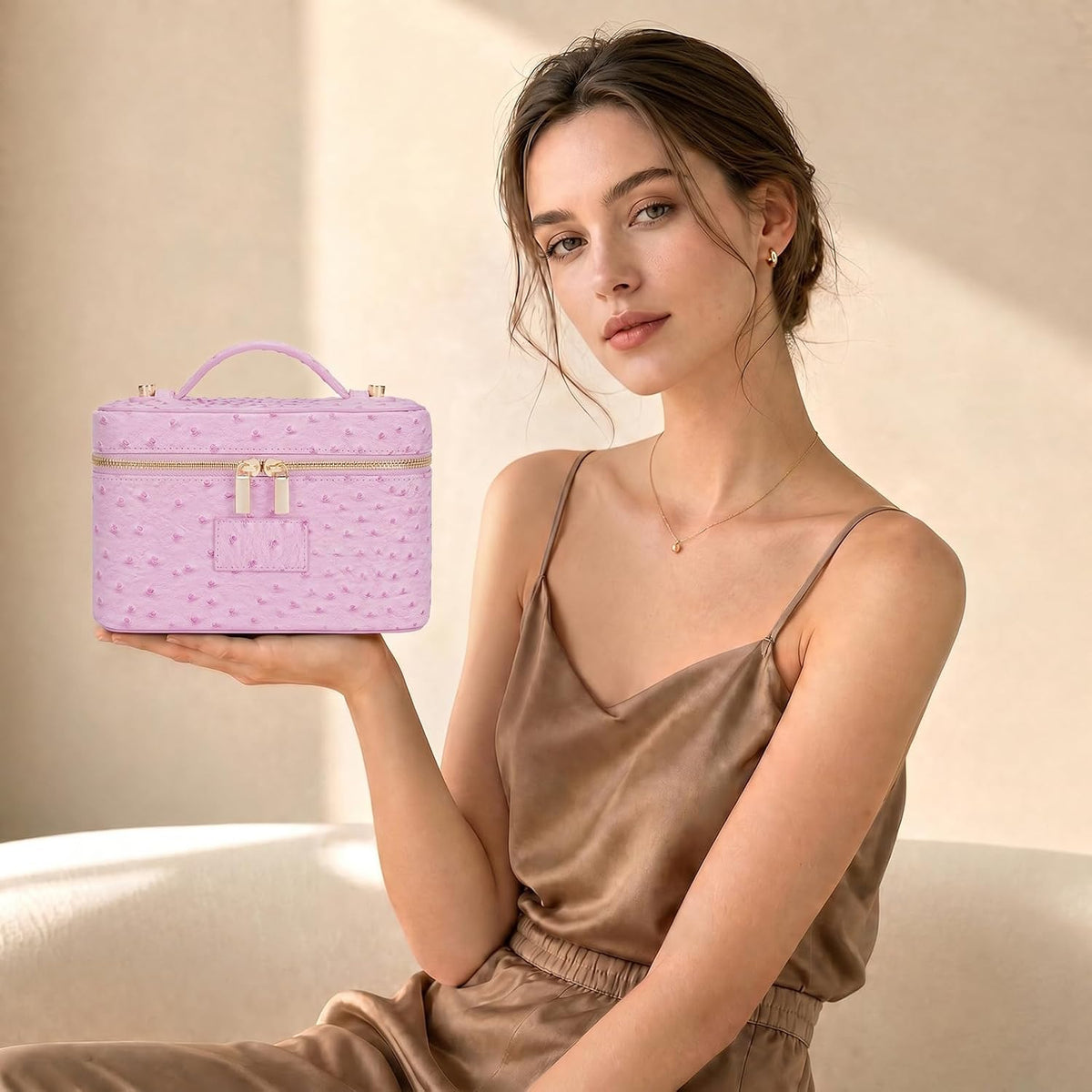 Makeup Bag Vanity Case for Women Leather Cosmetic Bag Travel Toiletry Bags Portable Makeup Organizer Case