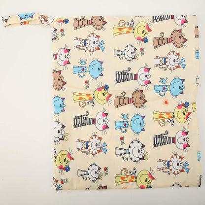 Wet Dry Bag Baby Cloth Diaper Nappy Insert Bag With Two Zippered Pockets Boys (Sharks)