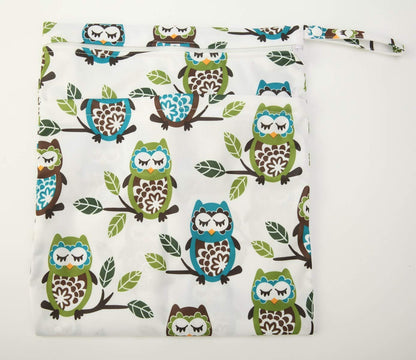 Wet Dry Bag Baby Cloth Diaper Nappy Insert Bag With Two Zippered Pockets Boys (Sharks)