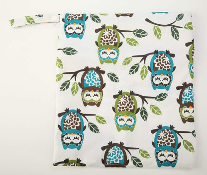 Wet Dry Bag Baby Cloth Diaper Nappy Insert Bag With Two Zippered Pockets Boys (Sharks)