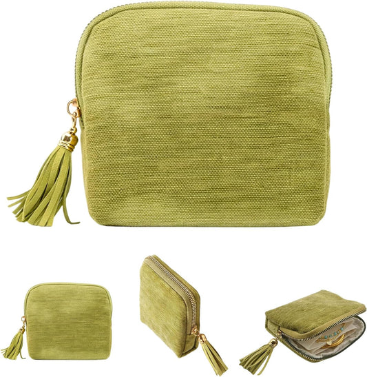 Jewelry Zippered Pocket Case Travel Jewelry Bag Portable Organizer, Mini Jewelry Travel Pouch with Five Compartments for Earrings Necklaces Rings, Tangle-Free Storage for Travelers