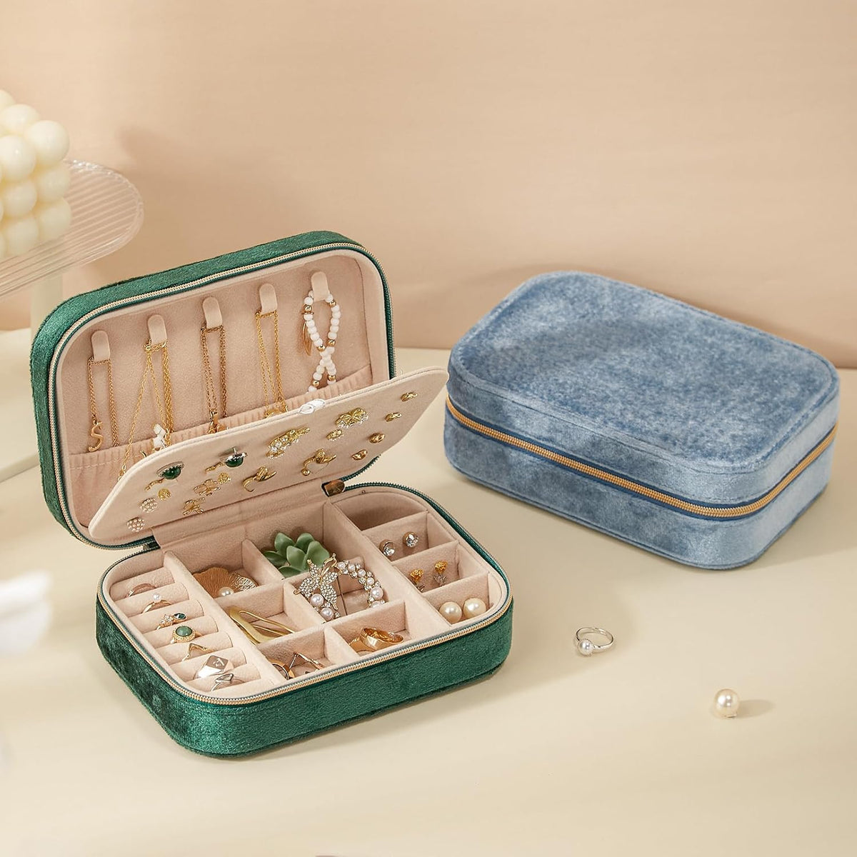 Travel Jewelry Case, Double Layer Travel Jewelry Organizer for Necklace Earring Rings Jewelry Display Case for Women, White