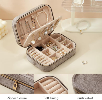 Travel Jewelry Case, Double Layer Travel Jewelry Organizer for Necklace Earring Rings Jewelry Display Case for Women, White