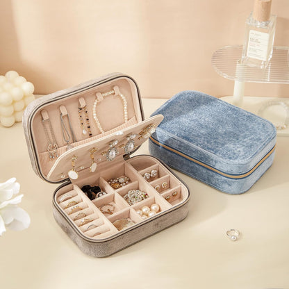 Travel Jewelry Case, Double Layer Travel Jewelry Organizer for Necklace Earring Rings Jewelry Display Case for Women, White