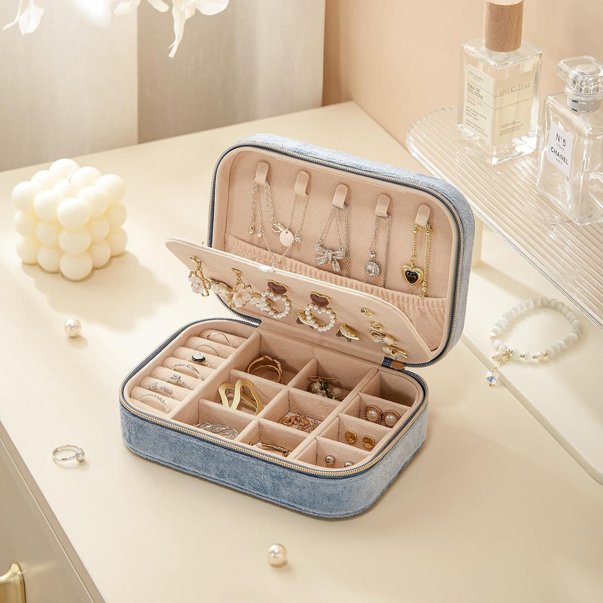 Travel Jewelry Case, Double Layer Travel Jewelry Organizer for Necklace Earring Rings Jewelry Display Case for Women, White