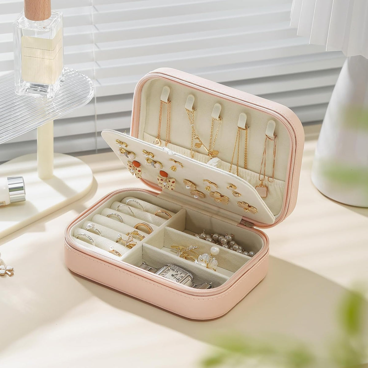 Travel Jewelry Case, Double Layer Travel Jewelry Organizer for Necklace Earring Rings Jewelry Display Case for Women, White