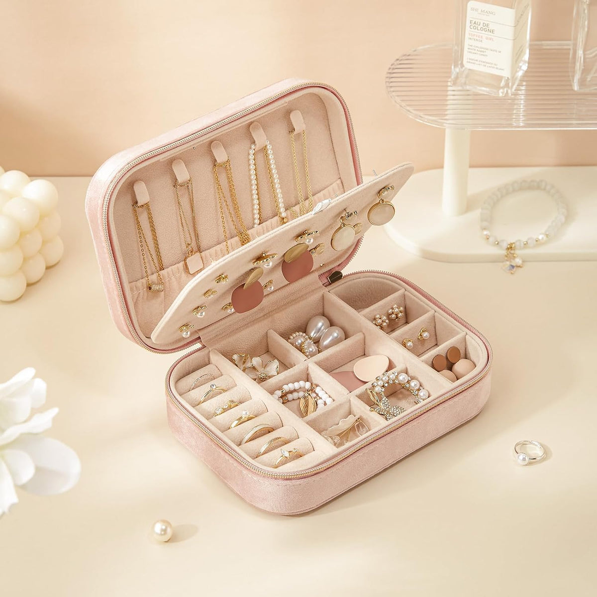 Travel Jewelry Case, Double Layer Travel Jewelry Organizer for Necklace Earring Rings Jewelry Display Case for Women, White