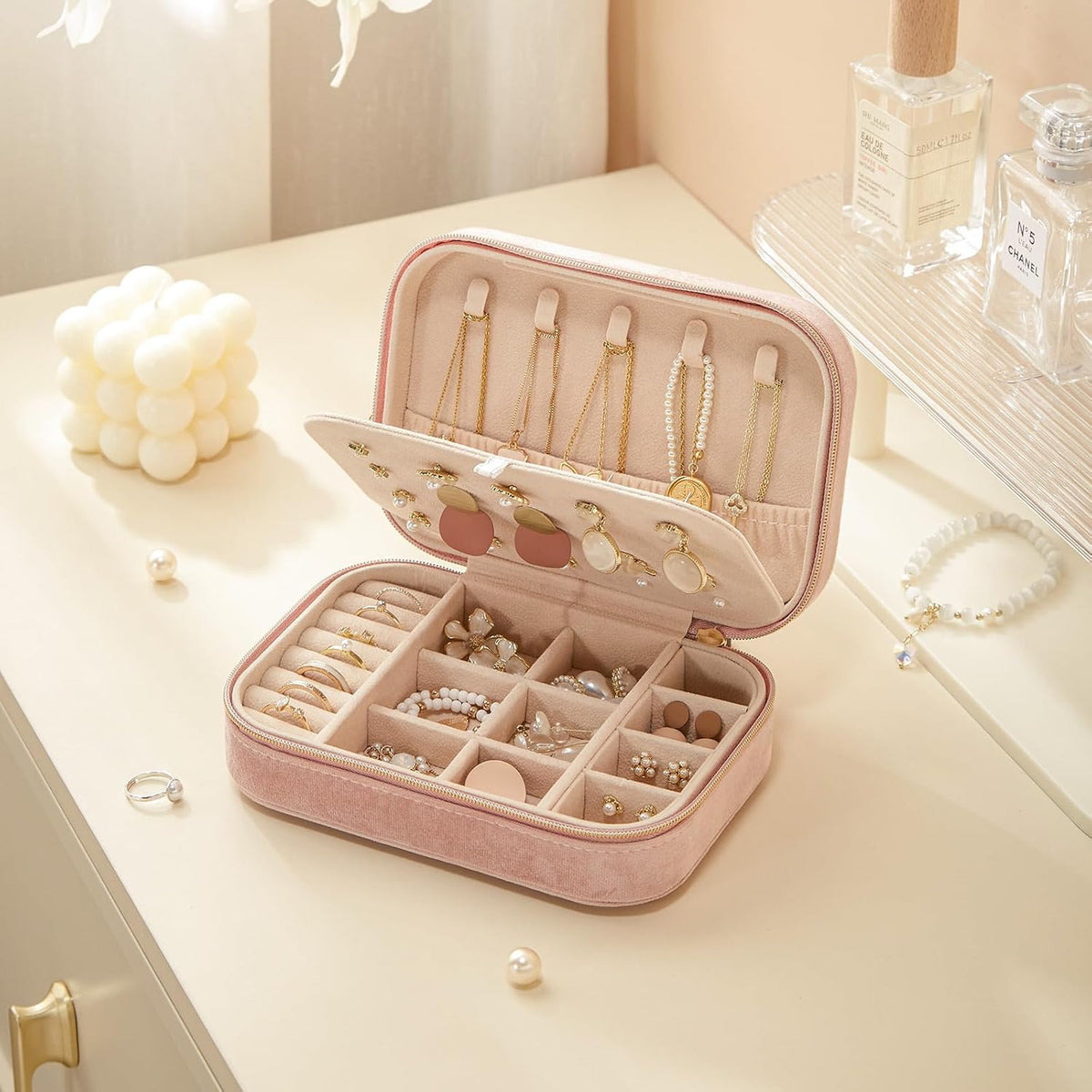 Travel Jewelry Case, Double Layer Travel Jewelry Organizer for Necklace Earring Rings Jewelry Display Case for Women, White