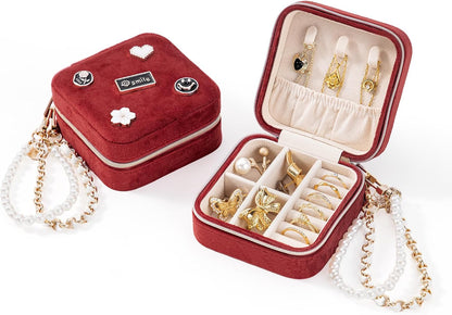 Travel Jewelry Case, Small Jewelry Box Portable Jewelry Travel Organizer Display Storage Case for Rings Earring Necklace Bracelet, Gift for Women Girls, Green