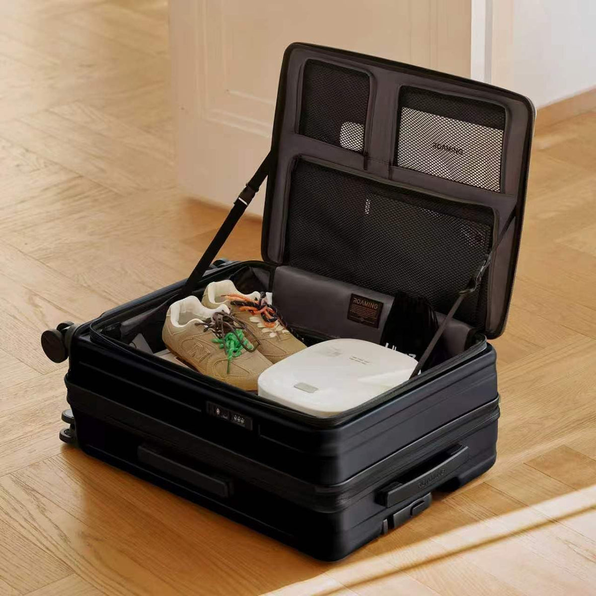 20 Inch Carry On Luggage with Wheels PC Hard Shell Suitcase Top Opening Expandable Tsa Luggage Suitcases for Travel Woman Men.(Livid green)