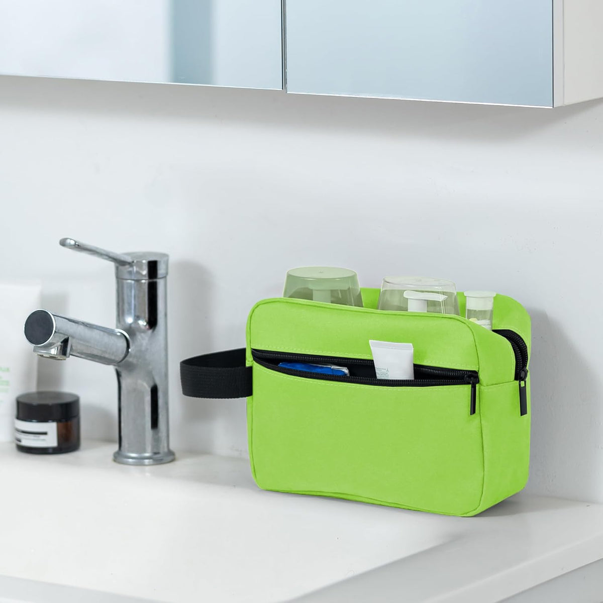 Travel Toiletry Bag for Women and Men,Lightweight Makeup Bag Hanging Dopp Kit with Shaving Compartment Cosmetic Organizer Small Tool Bag Travel Essentials,Gifts for Men(Black)