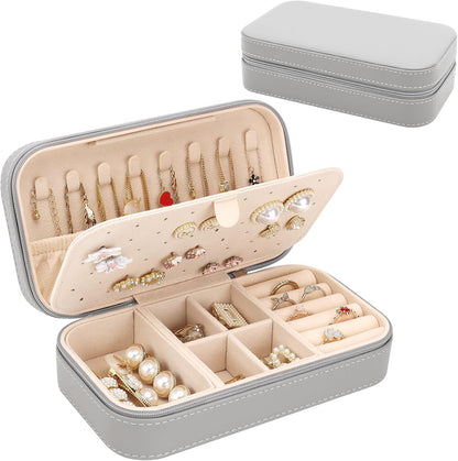 Travel Jewelry Box, PU Leather Portable Jewelry Case, Small Jewelry Boxes for Gifts, Travel Jewelry Organizer for Women Rings Earrings Necklaces Bracelets (Gray)