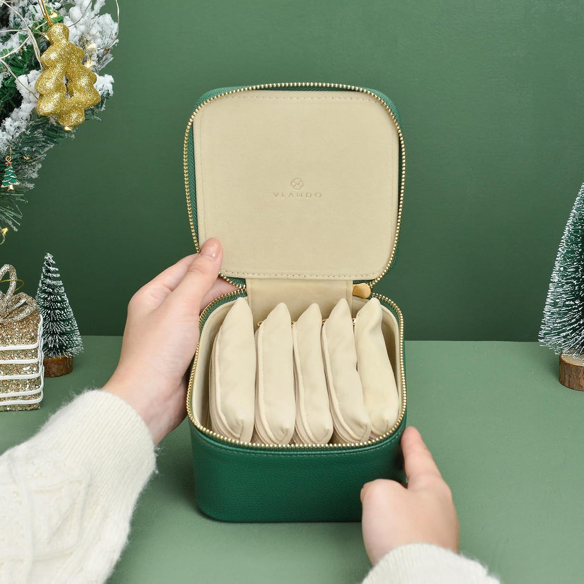 Jewelry Travel Case,Travel Jewelry Organizer with Clear Velvet Jewelry Bags Zipper Pouch for Women Girl Christmas Wedding Gift-Green