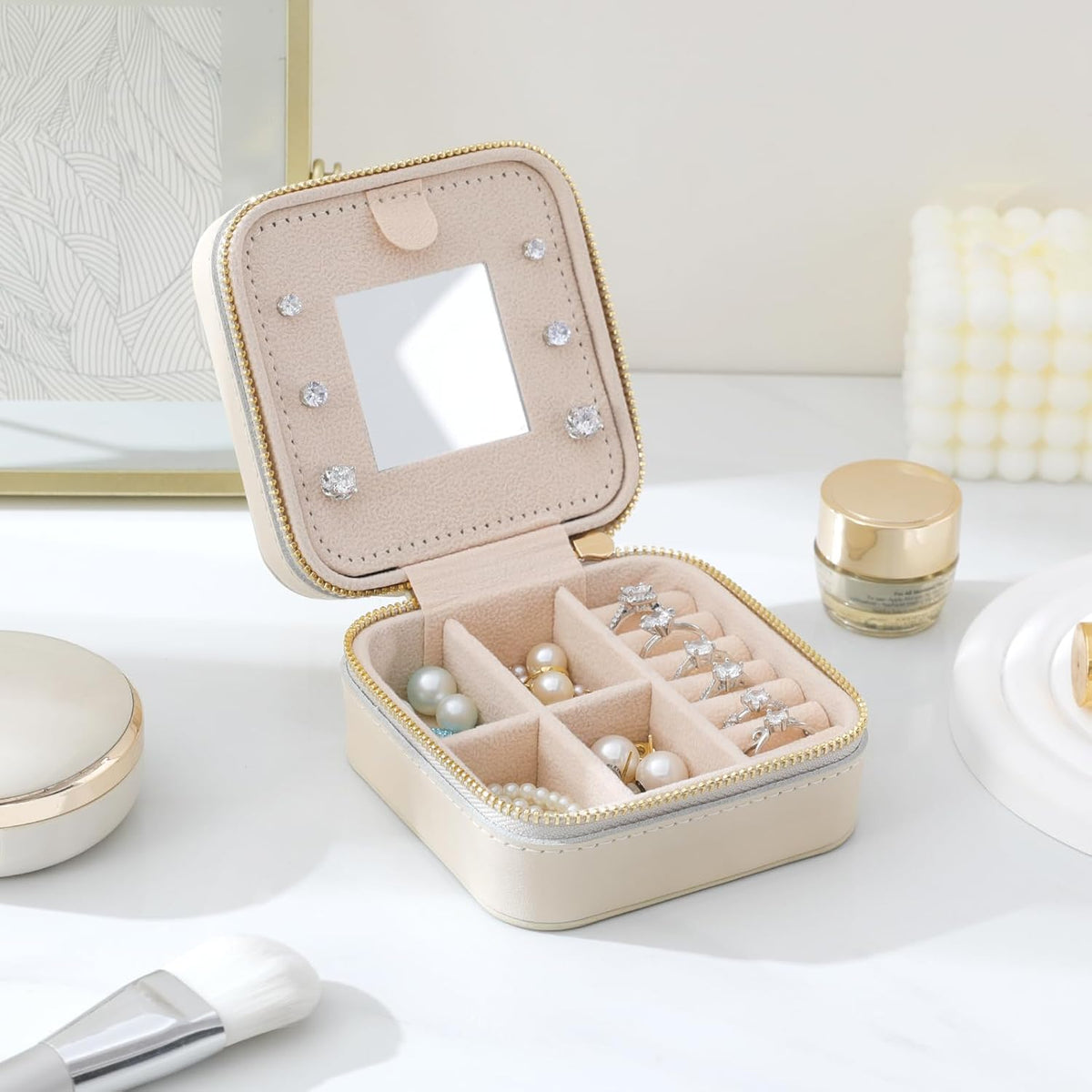Genuine Leather Travel Jewelry Organizer Case with Mirror for Women, Small Mini Portable Jewelry Box for Earring, Ring, Necklace, Bracelet（Mint Green）