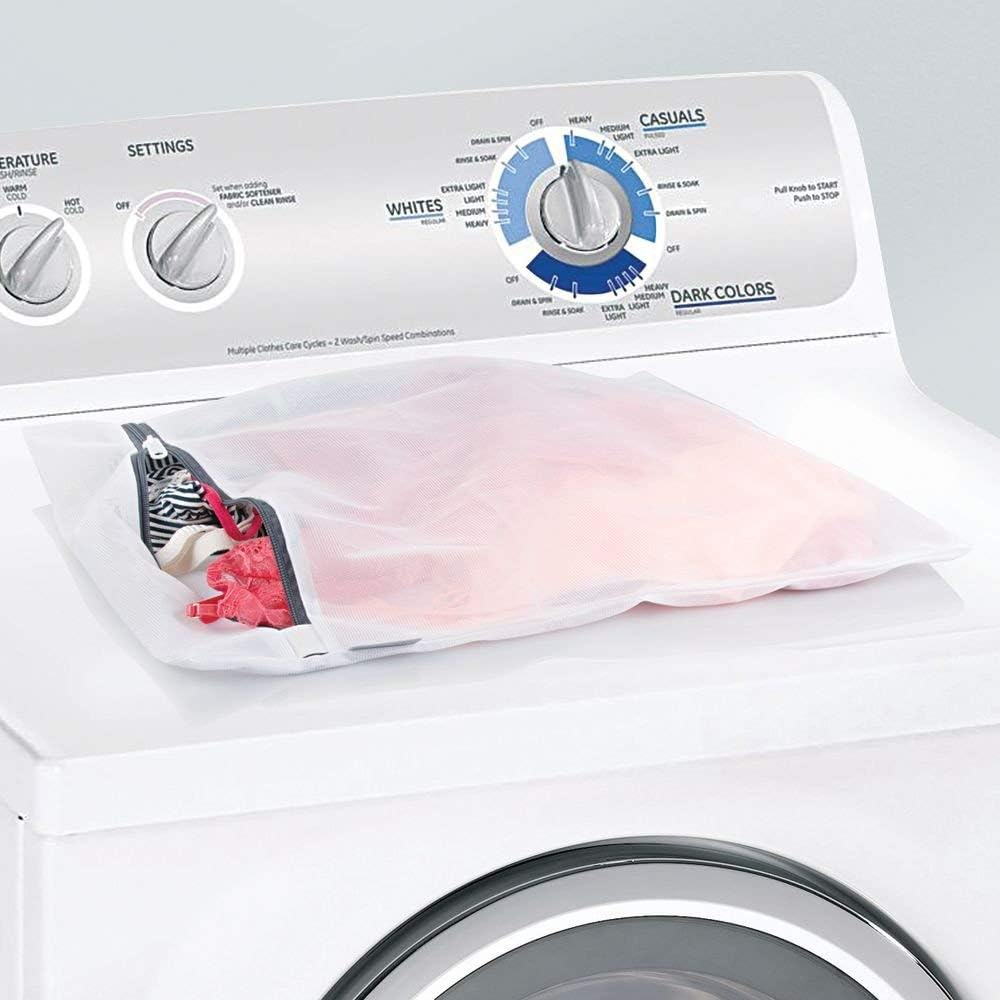 Mesh Laundry Bags with Built in Zipper for Cleaning Delicates– Set of 2, 1 Medium and 1 Large Bag, White