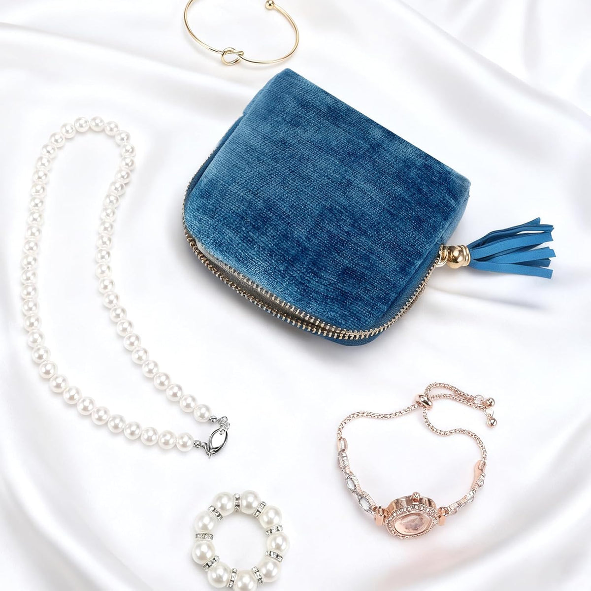 Travel Jewelry Case Small Soft Velvet Organizer Pouch Travel Gifts for Women Storage Bags Mini Jewelry Bag for Gemstones Bracelets Healing Crystal Earring Necklaces Small Pouch Gem Blue