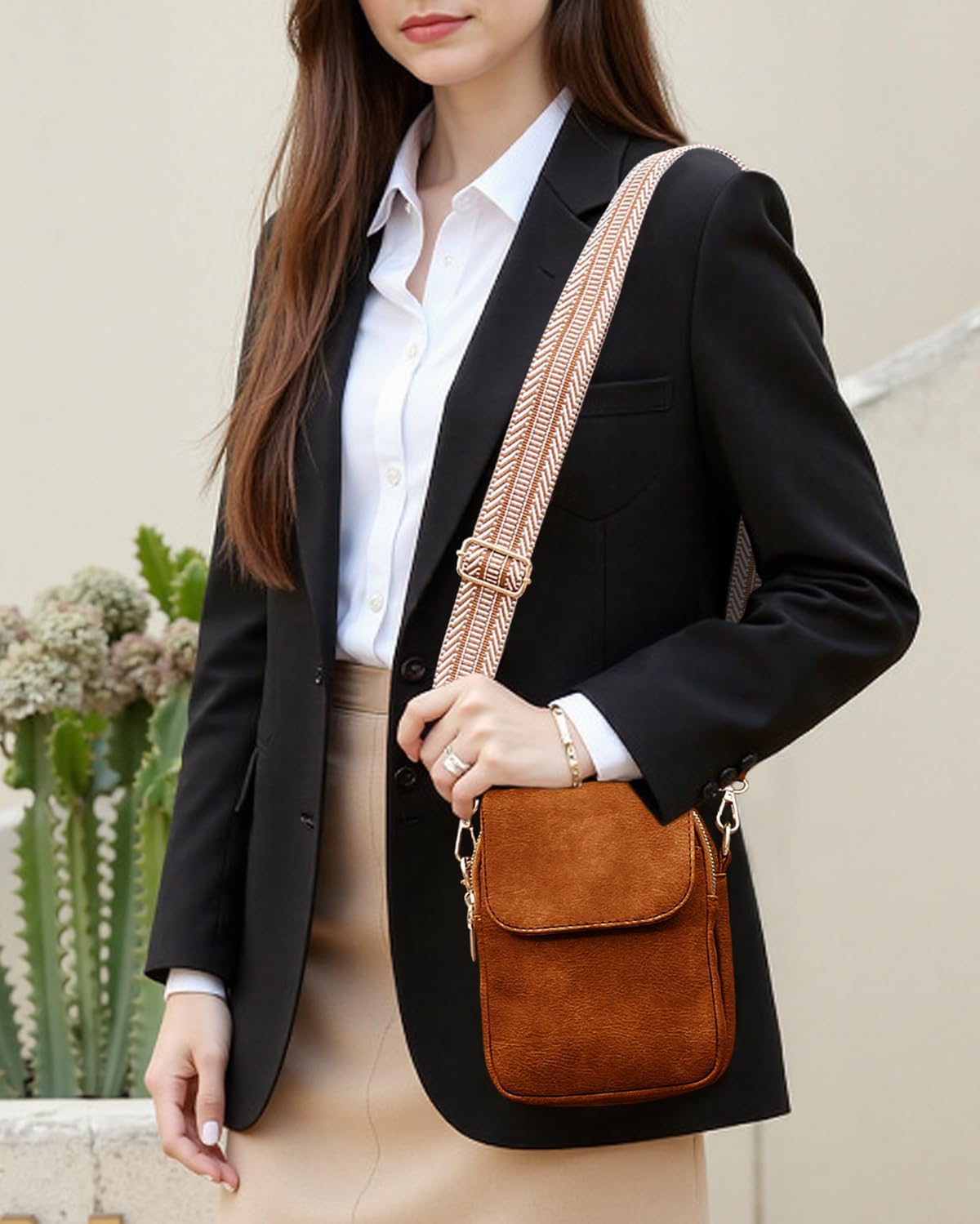 Fashion Small Crossbody Bags for Women Trendy Designer Cell Phone Purses Wallets with Card Holder Anti Theft Travel