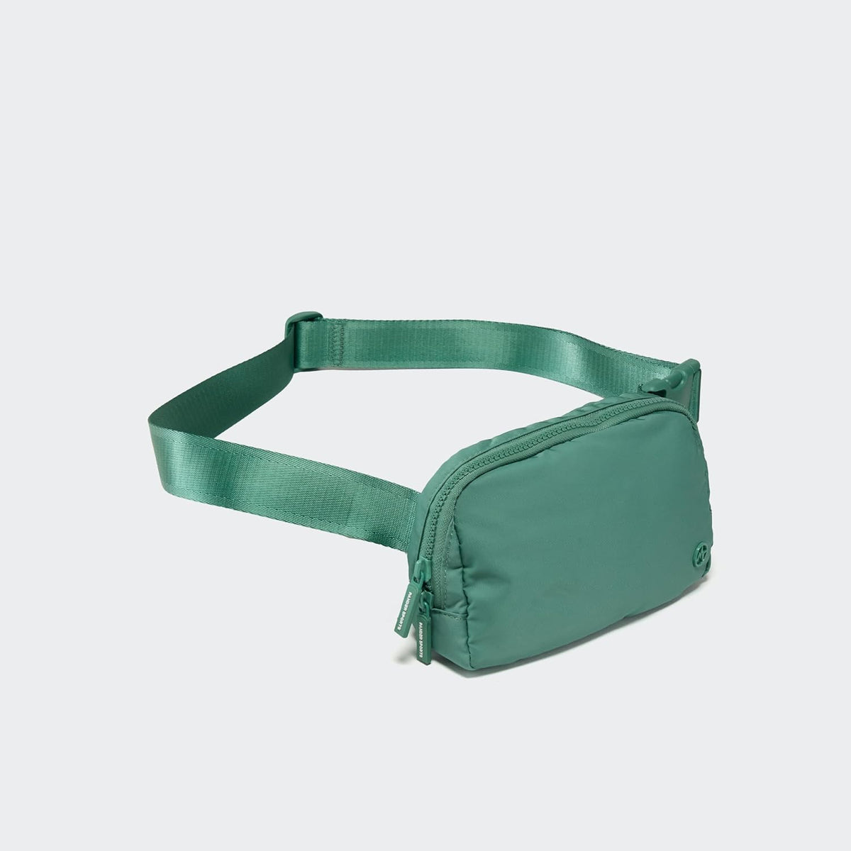 Two Way Zipper Fanny Pack Nylon Everywhere Belt Bag for Women, Water Repellent Waist Packs, Crossbody Bags with Adjustable Strap (Black).