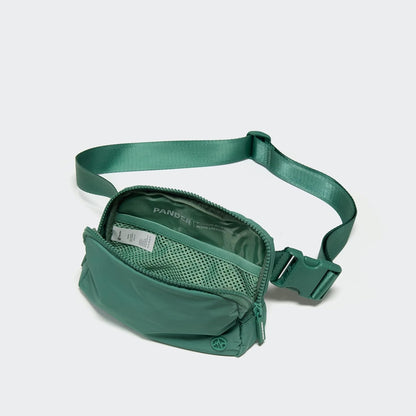Two Way Zipper Fanny Pack Nylon Everywhere Belt Bag for Women, Water Repellent Waist Packs, Crossbody Bags with Adjustable Strap (Black).
