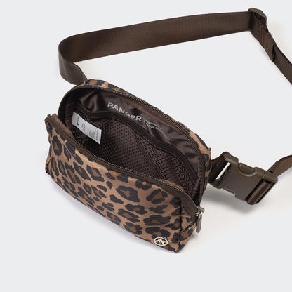 Two Way Zipper Fanny Pack Nylon Everywhere Belt Bag for Women, Water Repellent Waist Packs, Crossbody Bags with Adjustable Strap (Black).