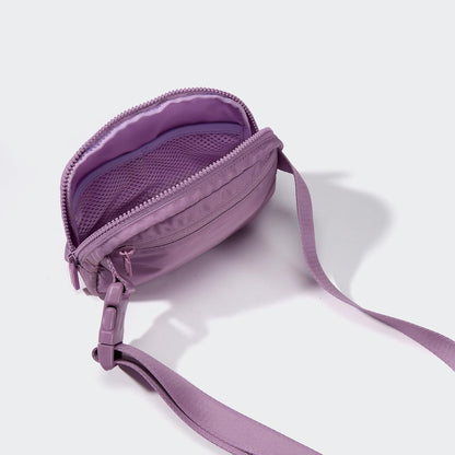Two Way Zipper Fanny Pack Nylon Everywhere Belt Bag for Women, Water Repellent Waist Packs, Crossbody Bags with Adjustable Strap (Black).