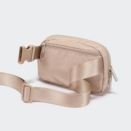 Two Way Zipper Fanny Pack Nylon Everywhere Belt Bag for Women, Water Repellent Waist Packs, Crossbody Bags with Adjustable Strap (Black).