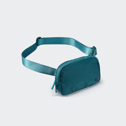 Two Way Zipper Fanny Pack Nylon Everywhere Belt Bag for Women, Water Repellent Waist Packs, Crossbody Bags with Adjustable Strap (Black).