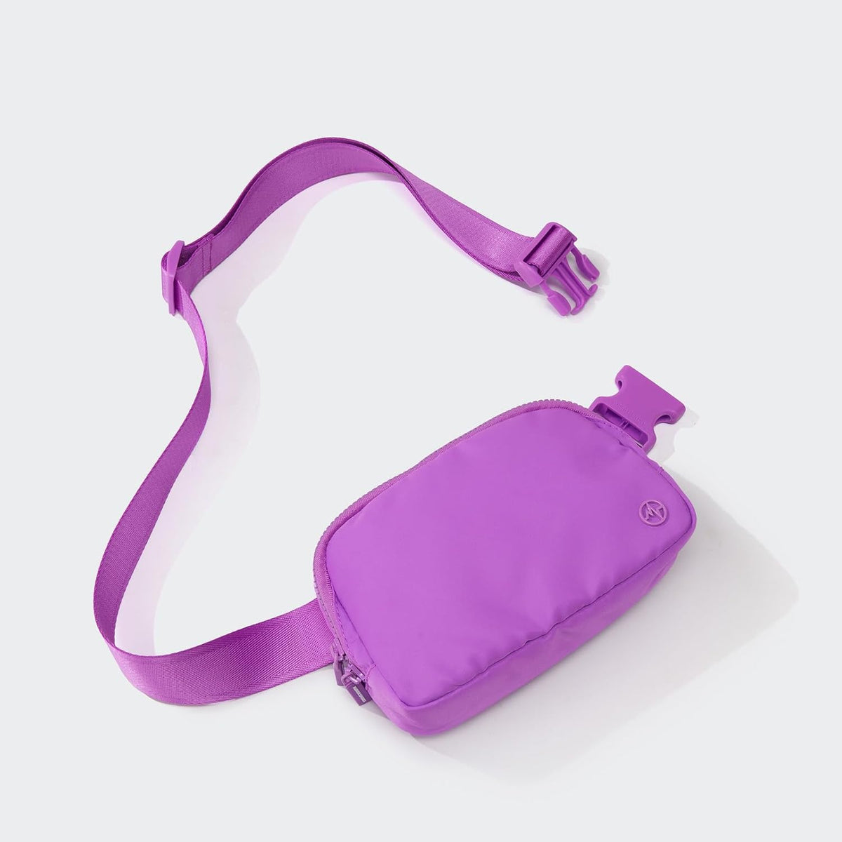 Two Way Zipper Fanny Pack Nylon Everywhere Belt Bag for Women, Water Repellent Waist Packs, Crossbody Bags with Adjustable Strap (Black).