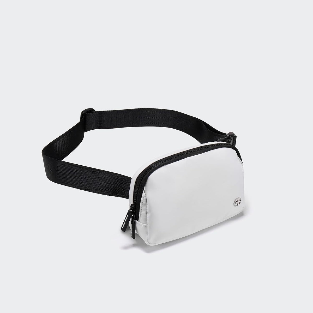 Two Way Zipper Fanny Pack Nylon Everywhere Belt Bag for Women, Water Repellent Waist Packs, Crossbody Bags with Adjustable Strap (Black).