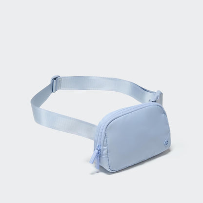 Two Way Zipper Fanny Pack Nylon Everywhere Belt Bag for Women, Water Repellent Waist Packs, Crossbody Bags with Adjustable Strap (Black).