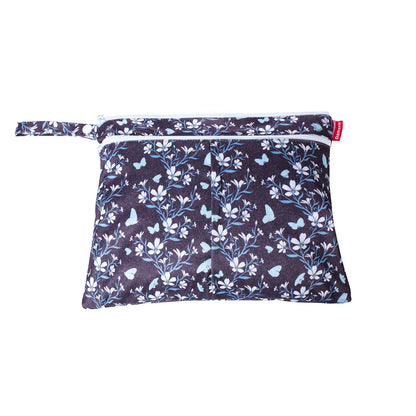 Wet Dry Bag with 2 Zippered Pockets and Snap Handle for Cloth Diaper, Swimsuit, Clothes, Ideal for Travel, Exercise, Daycare, Roomy and Water-resistant (Whale)