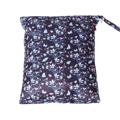 Wet Dry Bag with 2 Zippered Pockets and Snap Handle for Cloth Diaper, Swimsuit, Clothes, Ideal for Travel, Exercise, Daycare, Roomy and Water-resistant (Whale)